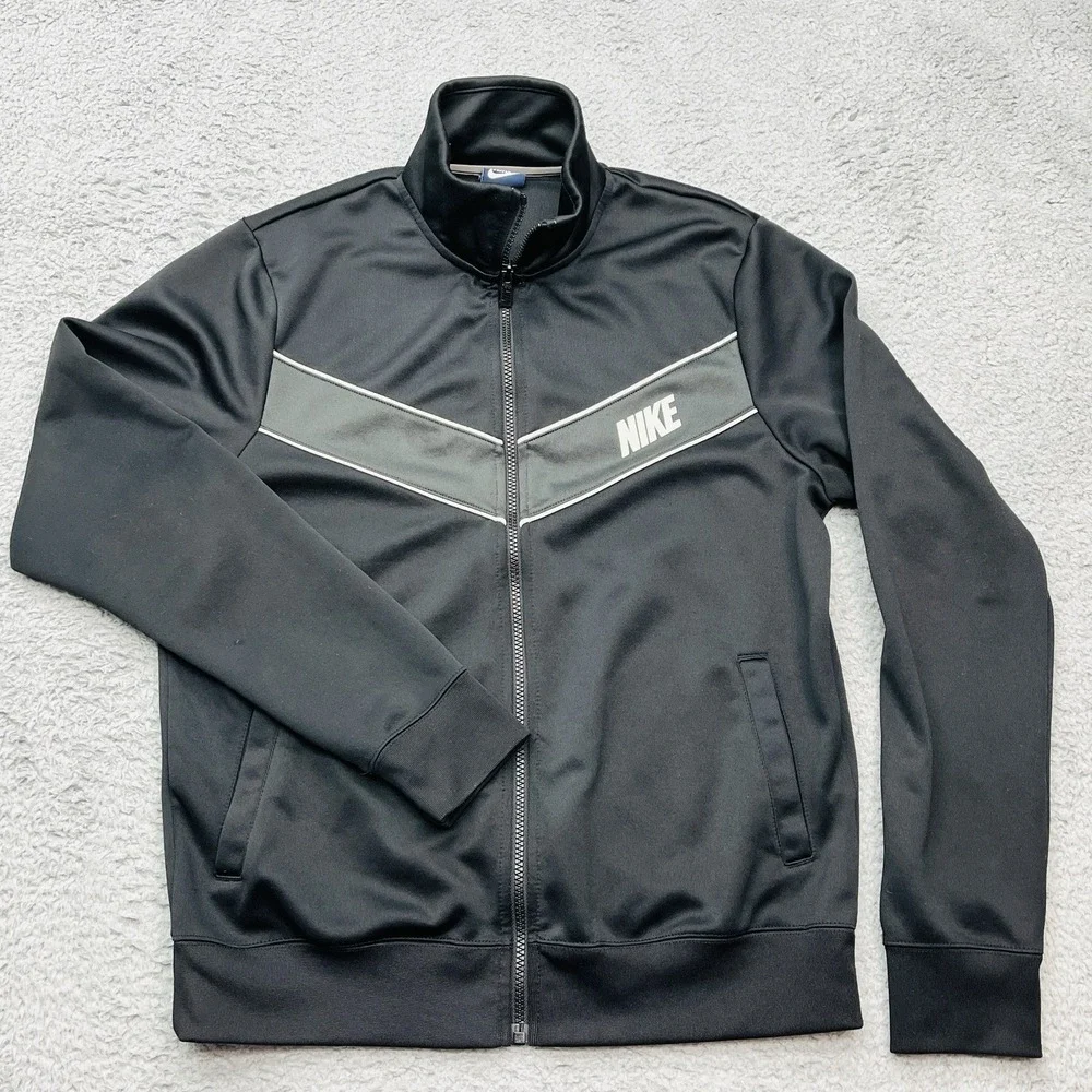 Nike Track Jacket Mens M Vintage Black‎ Full Zip Spell-Out Streetwear Athleisure
